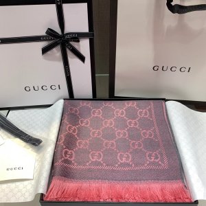 Gucci提花 45*180cm 100%羊毛 经典百搭款 围巾披肩两用 两面可用