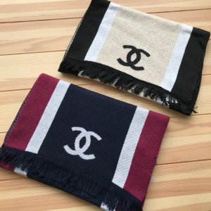 Chanel 最新滑雪系列 35*200cm 100%羊绒 围巾披肩两用