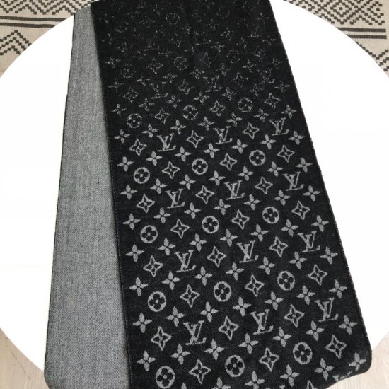 Louis Vuitton 男款渐变长巾 羊毛羊绒混各制作而成 35*190cm 正式场合 休闲配搭 都可以搭配出不一样的风格 - Click Image to Close