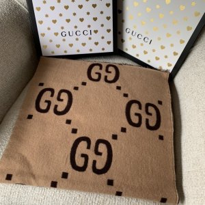 Gucci 双面大G羊毛长巾 35*180cm 100%羊毛 玛卡龙配色 两面可用