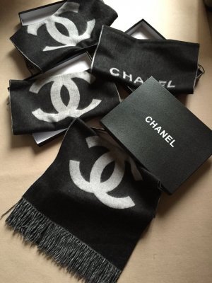 Chanel 披肩 45*180cm 100%羊绒 纯羊绒质感 舒适极致 披肩围巾两用