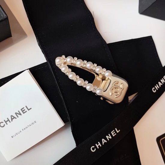 Chanel Chanel 19年 珍珠发夹 经典双cLogo 耐看百搭甜美优雅知性 原版一致黄铜材质 - Click Image to Close