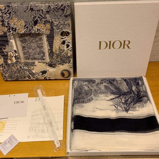 Dior 早春新款 热带风情长巾～蓝色 100%真丝 140*180cm 薄透飘逸 原单品质 - Click Image to Close