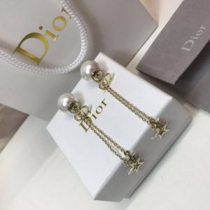 Dior 迪奥 19年秀款度假系列 CD大小珠流苏星星耳钉耳环 精选正品同材质搭配s925纯银针