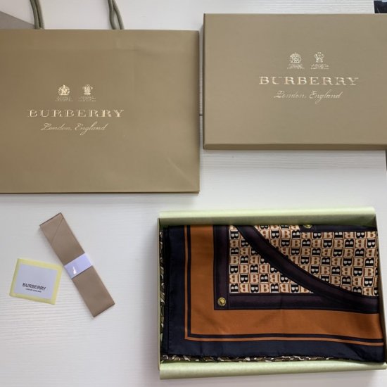 Burberry 新款链条TB斜纹长巾 100%斜纹真丝 手工卷边 80*190cm - Click Image to Close