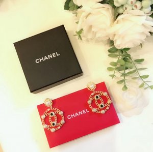 编码sy19475 Chanel Chanel 大小圆圈链体珍珠耳钉 霸气十足 高贵神秘 正品同材质