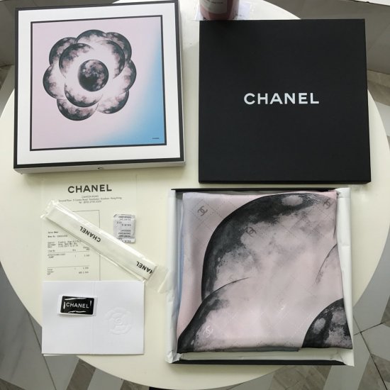 Chanel 高雅 简约 精美 90*90cm 100%真丝 暗纹提花织纹 原单品质 星球 - Click Image to Close