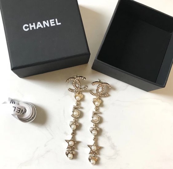 Chanel Chanel珍珠 流苏 五角星 长款 耳钉19秋冬 火爆上新 精致迷人专柜同步 一比一 925银针 随便搭配不分年龄 大牌经典款永恒之美 - Click Image to Close