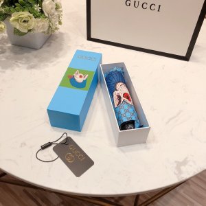 Gucci 五折睛雨伞 年度巅峰之作 经典 高雅 时髦 这就是Gucci风格所在