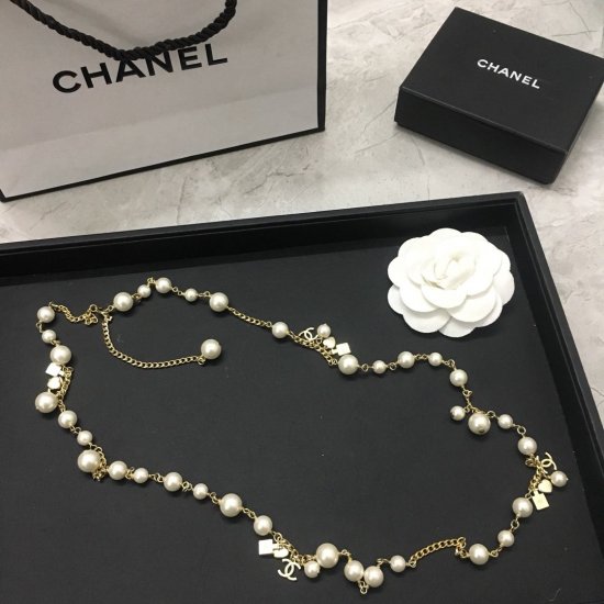 【Chanel香奈儿】 Chanel经典热销款上新 大牌香奶奶毛衣链 高贵大方不输气质女神必备百分百hold住全场做工精致发售 - Click Image to Close