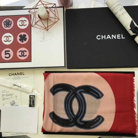 Chanel 幸运草丝毛 136*136cm 57%真丝43%羊绒 原单品质全套包装 - Click Image to Close