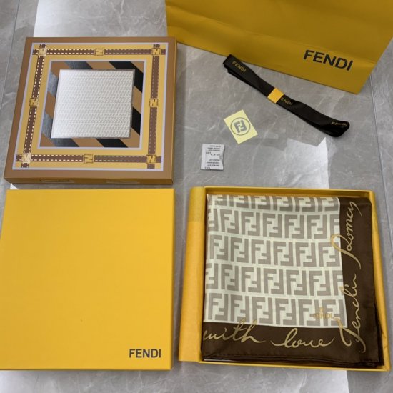 Fendi 罗马之爱～咖色 90*90cm 100%真丝 原单品质 - Click Image to Close