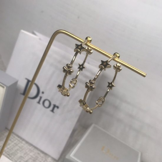 Dior耳环热销款上新同步专柜高端品质经典色超级衬肤色显白最必让自己在这个夏天里美起来 - Click Image to Close