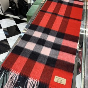 Burberry 超大格 37*200cm 100%羊绒 纯羊绒打造柔软触感