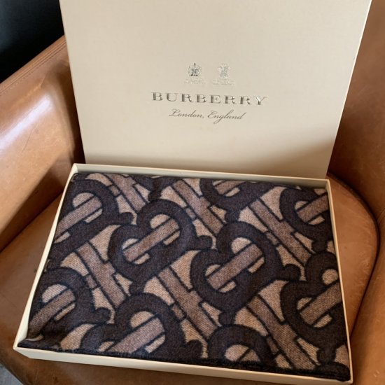 Burberry TB专属标识羊绒长巾 50*200cm 100%羊绒 羊绒材质 男女同款 披肩围巾两用 两面可用 - Click Image to Close