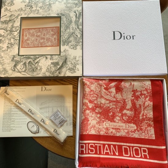 Dior 丛林丝毛长巾～红色 195*108cm 70%羊毛30%真丝 原单品质 - Click Image to Close