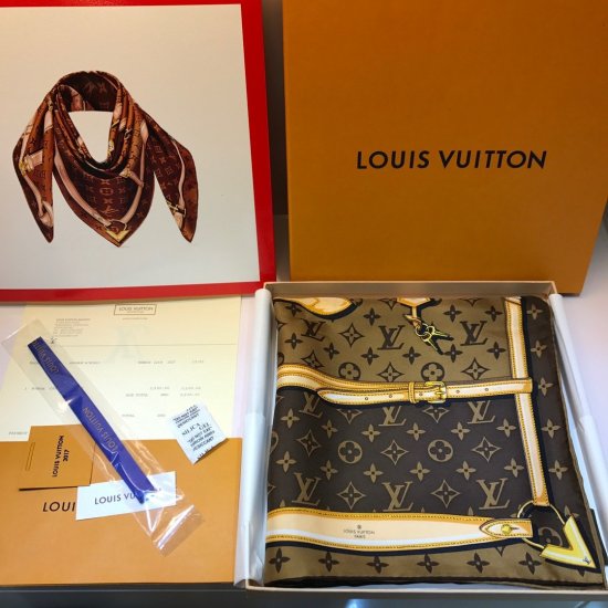 Louis Vuitton 皮带方巾 90*90cm 100%斜纹真丝 手工卷边 - Click Image to Close