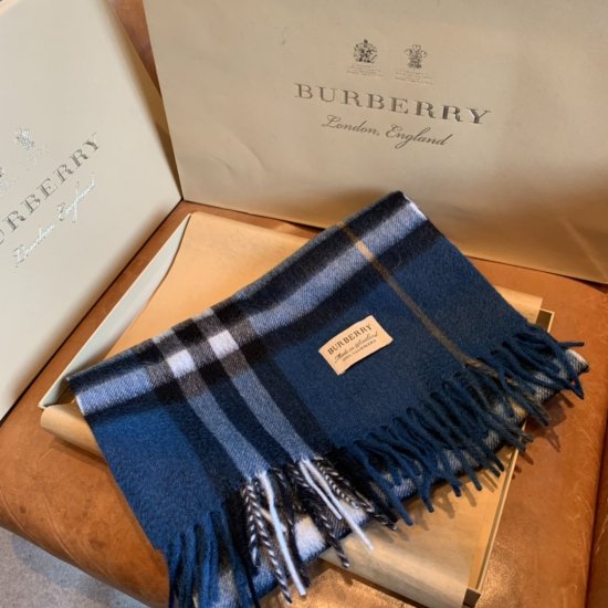 Burberry 经典款围巾 30*168cm 100%羊绒 - Click Image to Close