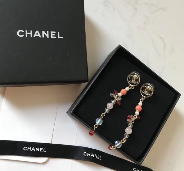 Chanel Chanel 甜美风 2019年 粉色 粉嫩 系琉璃珠流苏 耳钉 耳环 超级无敌女神气质 风 小清新搭配 精选原版一致材质 一比一 原单 - Click Image to Close