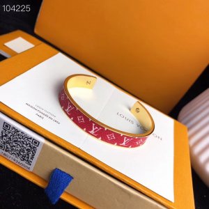 Louis Vuitton 路易威登 原装打版代购级别 市场最好版本 LV老花皮绳手链●专柜材质 小牛皮里 火爆款出货 设计独特 复古前卫 美女必备