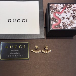 Gucci 古驰 水钻字母双G 珍珠镶嵌耳钉 2019秋冬 精选原版一致黄铜材质搭配纯银针 上耳超好看哟