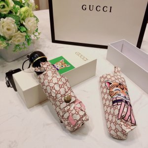 Gucci 五折睛雨伞 年度巅峰之作 经典 高雅 时髦 这就是Gucci风格所在