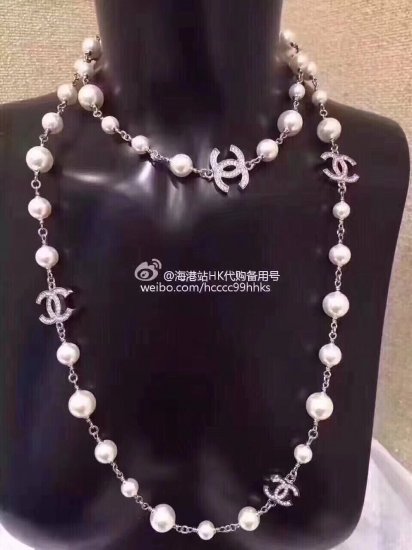 Chanel Chanel 长链 火爆 经典款 香奈儿经典5C双面带钻 珍珠毛衣链，美呀，正品9xxx，这款绝对是长链入门必备款，推荐指数5星两色铂金 浅金色 - Click Image to Close