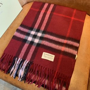 Burberry 经典款围巾 30*168cm 100%羊绒