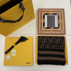 Fendi 双F雪纺真丝长巾 136*195cm 100%真丝 原单品质