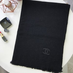 Chanel 素色金丝 65*190cm 100%羊绒 柔软的质感加入丝丝金丝线 低调的奢华[玫瑰]