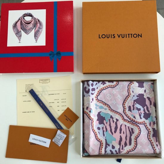 Louis Vuitton 世界地图～粉色 90*90cm 100%斜纹真丝 原单品质 - Click Image to Close