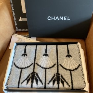 Chanel 扇形尼罗河 35*180cm 100%羊绒 围巾披肩两用 原单品质