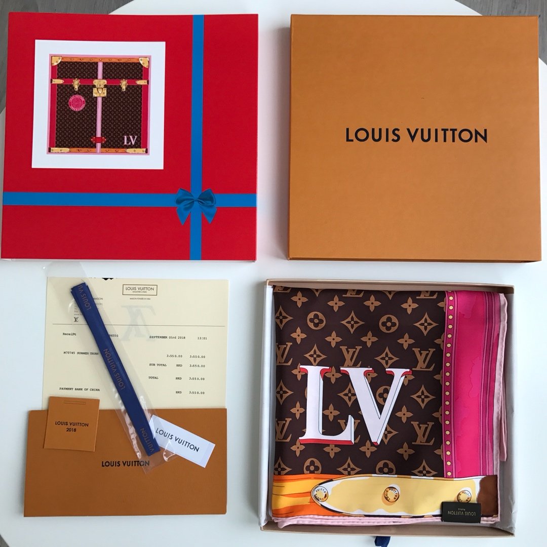 Louis Vuitton 夏季树干～咖色 90*90cm 100%斜纹真丝 原单品质