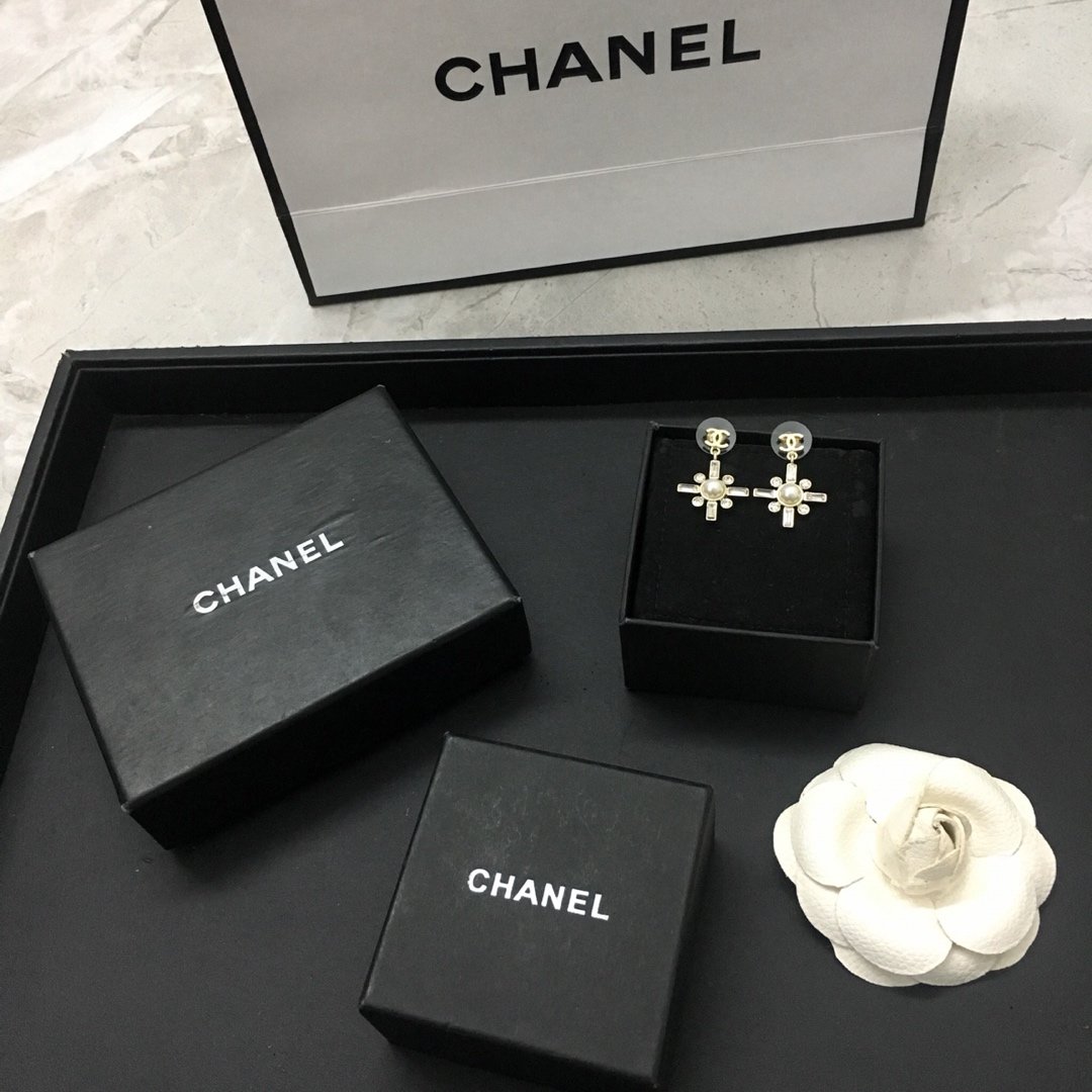 CHANEL 香奶奶 19New arrival重工 超级压轴款来袭经典系列款式美腻大方不易过时女性当中的知名品牌做工精致发售