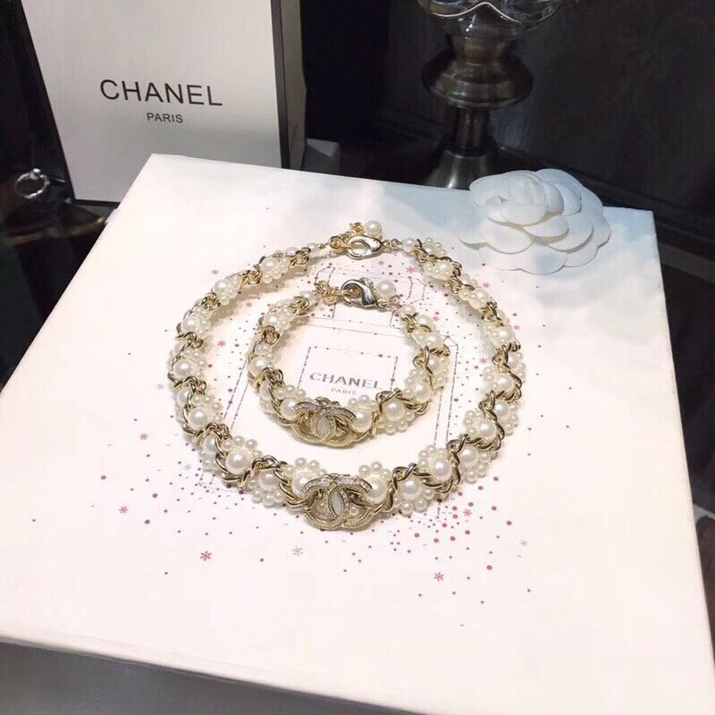 代购级别18年早春最 Chanel Chanel珍珠项链手链非常漂亮 专柜一致黄铜材质