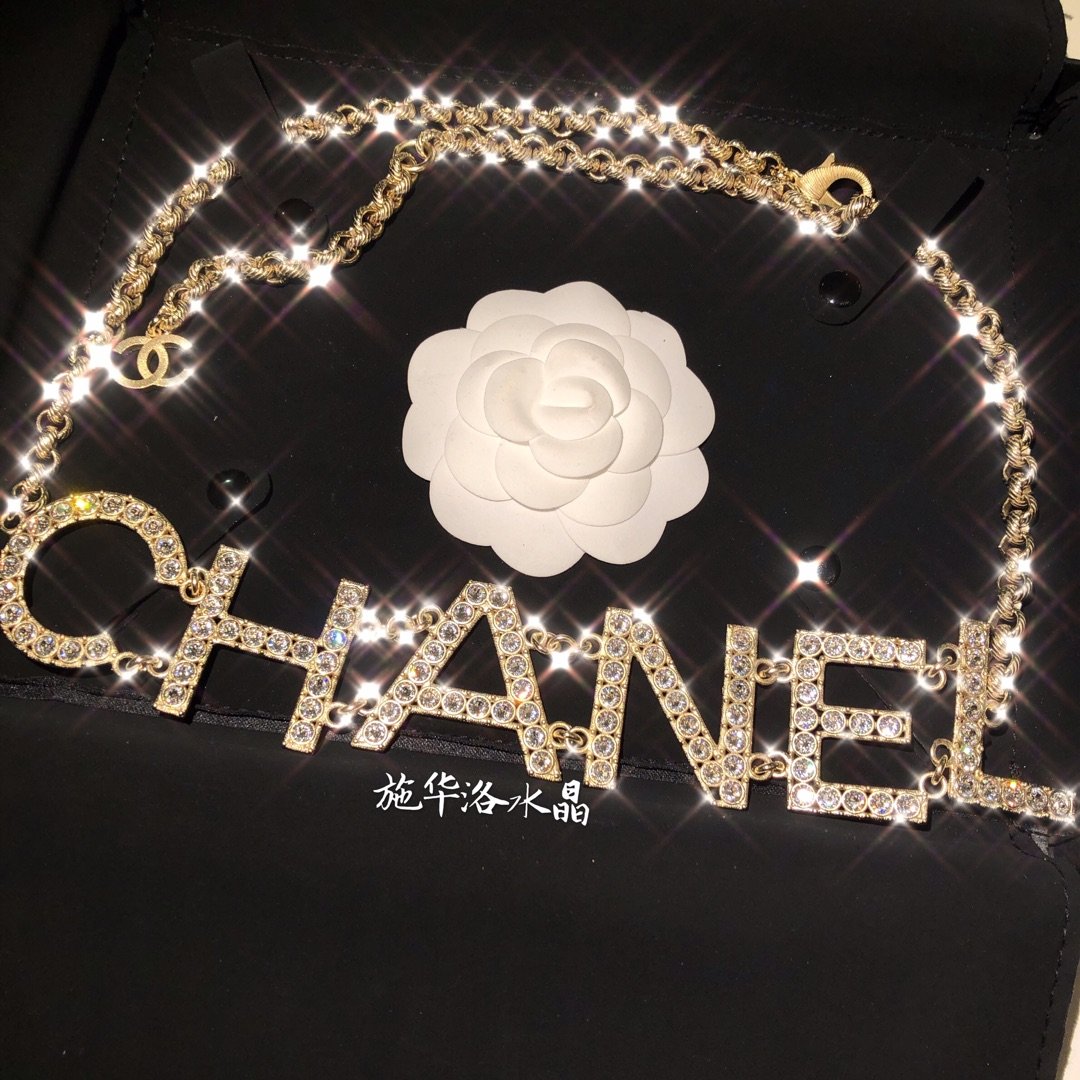 chanel 2019字母腰链 定制版施华洛水晶 所见所得 zp级别 时尚博主人手必备神器 时髦精一定得有单品搭配 无华丽文案 ！懂货的宝贝早买早美