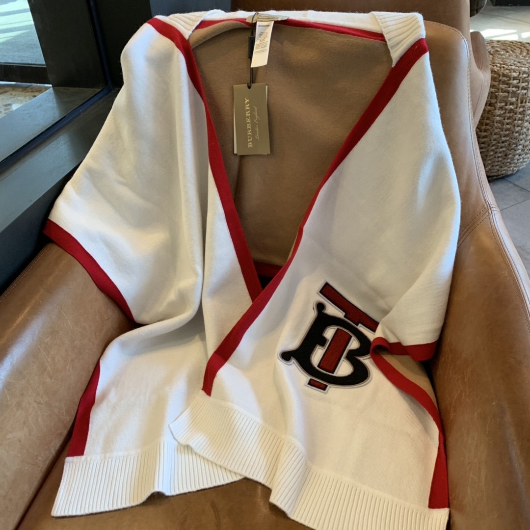 Burberry 连帽围巾 100%羊绒