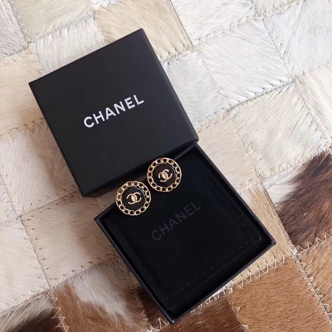 xx260 Chanel Chanel 2019年 秋冬新品 链条圆圈黑色纽扣耳钉 经典双C 百搭日常 超百搭 精选原版一致材质搭配s925纯银针