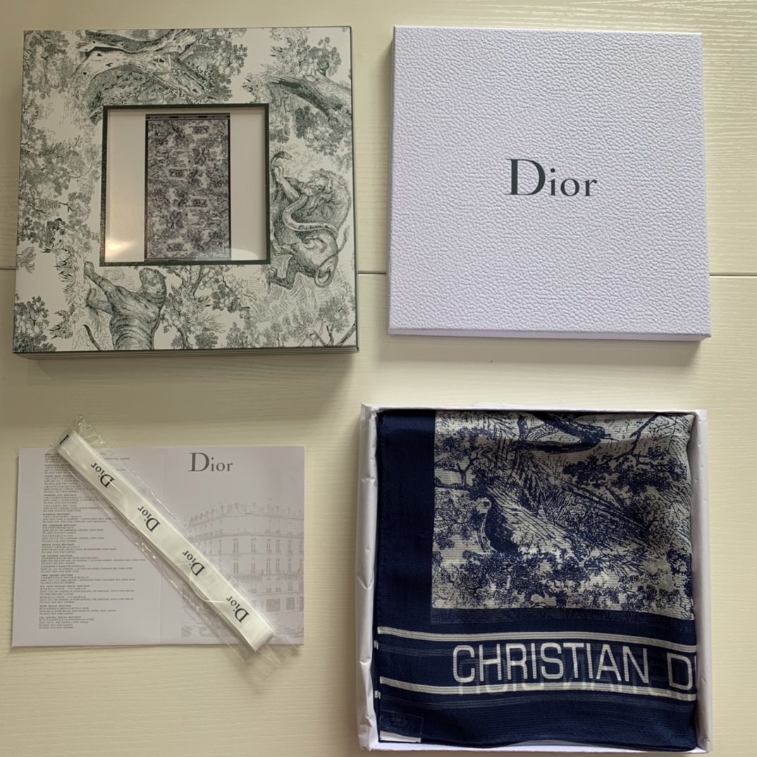 Dior 早春新款 丛林～蓝色 100%真丝 薄透飘逸 原单品质