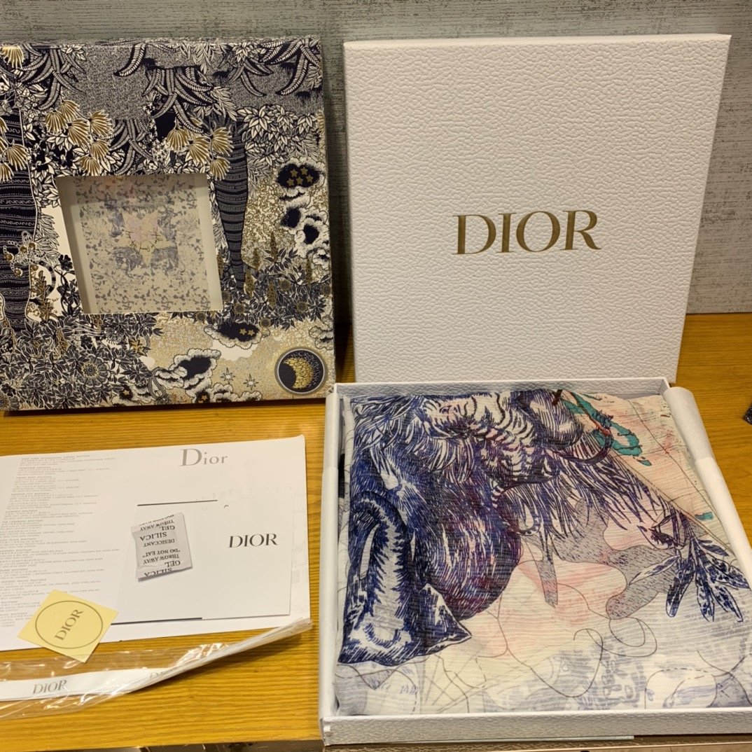 Dior 早春新款 航海旅行长巾～蓝色 100%真丝 140*180cm 薄透飘逸 原单品质